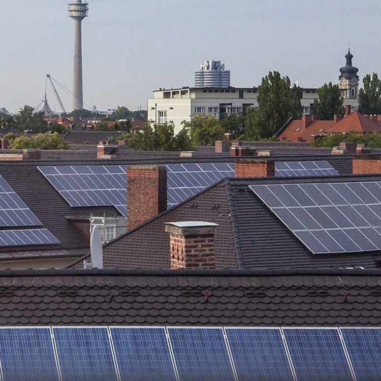 12 lat wykonania HJT Moduł słoneczny Panel PV Panel słoneczny 700w 210mm Panel słoneczny o wysokiej mocy