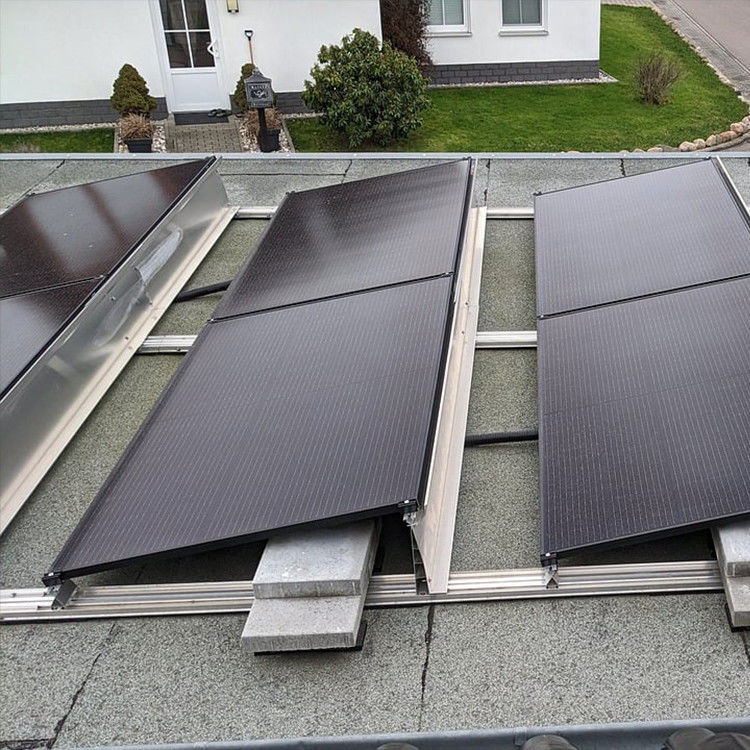 Mały panel 50W 70W 100W Panel słoneczny Czarne panele z oprawą oprawą dla małych systemów 12V 48V